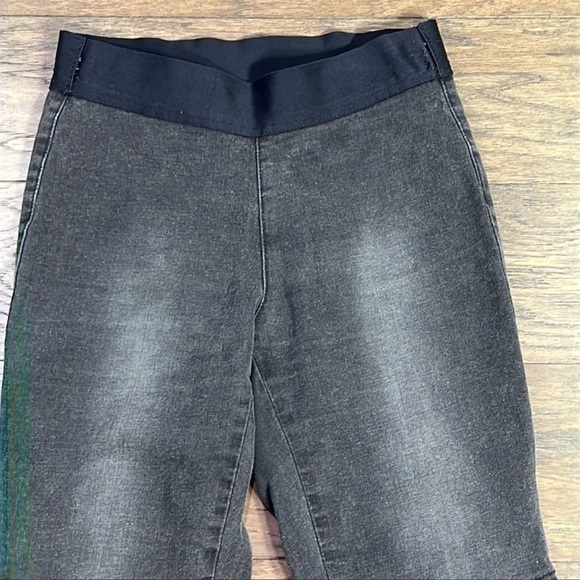 CABI Moto Style Distressed Jeggings Black #516 Sz 6 EUC - Picture 3 of 8